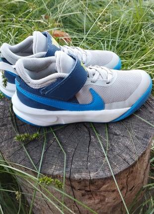 Кроссовки nike team hustle d 10