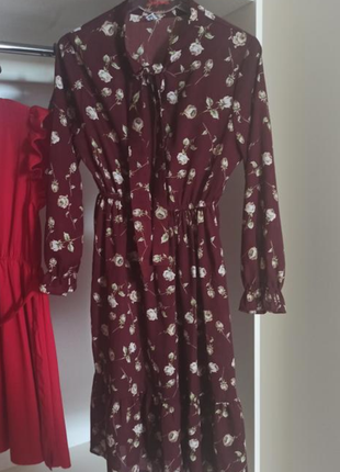Шикарное бордовое платье миди2 фото