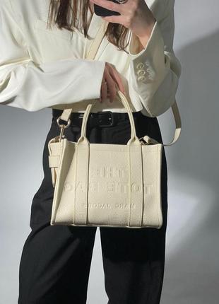 Женская сумка marc jacobs the tote bag mini cream5 фото