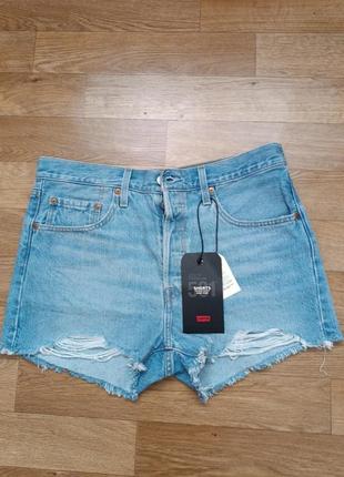 Женские шорты levis