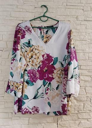 Красиво весенне-летняя блуза крупные цветы размер 50-52 уценка1 фото