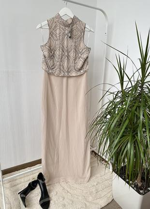 Вечірня сукня максі тілесного кольору імітація костюма з розрізом на нозі3 фото