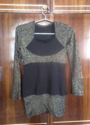 Свитерок черного  цвета  с люрексом