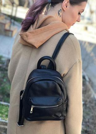 Стильний жіночий шкіряний (100% натуральна шкіра) чорний рюкзак, італія2 фото