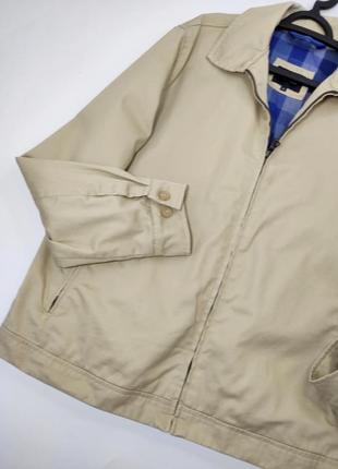 Куртка чоловіча бежевого кольору прямого крою бомпер від бренду blue harbour xl4 фото
