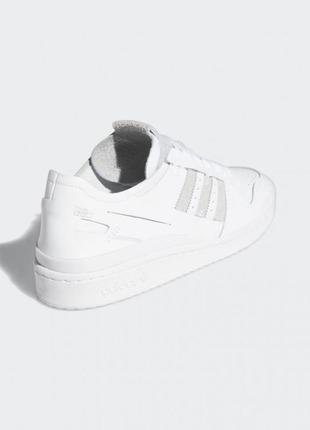 Белые кожаные кроссовки adidas forum 84 minimalist icons 42- 43 размер6 фото