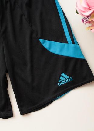 Легкие фирменные шорты для спорта adidas оригинал 9-10 лет3 фото