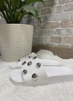 Шльопанці asos