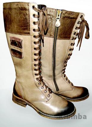 Високі чоботи на шнурках