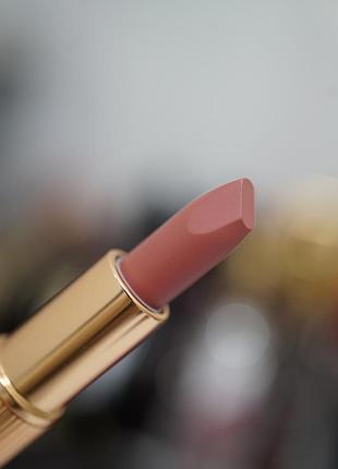 Помада charlotte tilbury pillow talk