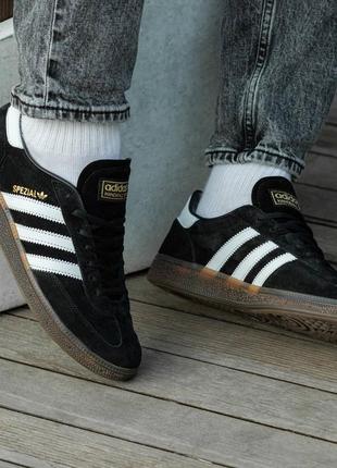 Мужские кроссовки летние adidas spezial black white адидас спелчерные с бежевым замшевы