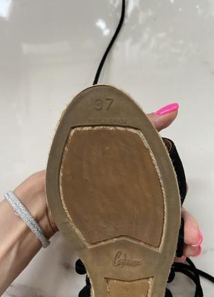 Босоножки замшевые