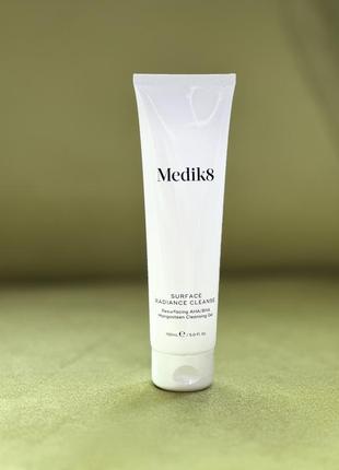 Surface radiance cleanse™ 150 мл medik8