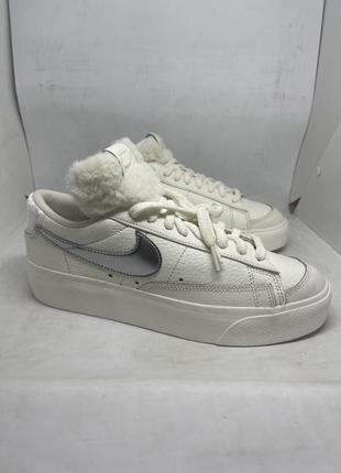 Кроссовки женские ( оригинал) nike wmns blazer low platform do8993-100.2 фото