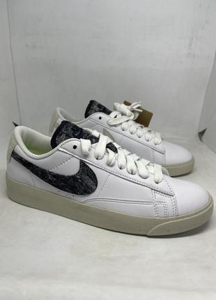 Кросівки жіночі ( оригінал) nike blazer low se (da4934-100).