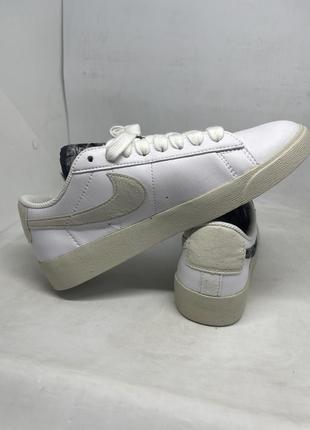 Кроссовки женские ( оригинал) nike blazer low se (da4934-100).4 фото