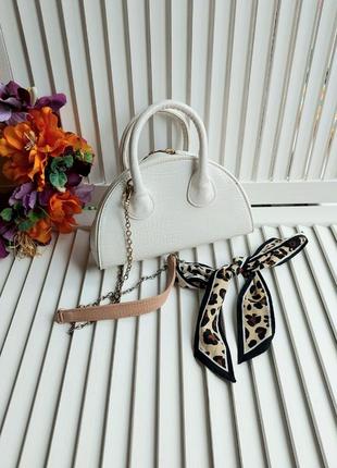 Сумка мини кросс боди белая от topshop