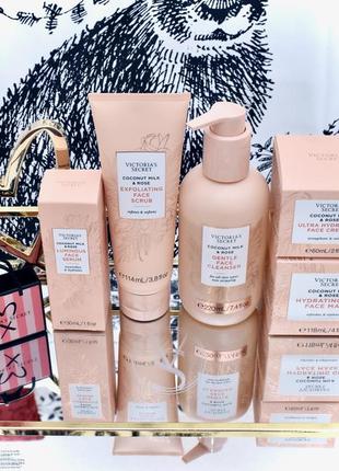 Зволожуючий крем для обличчя victorias secret, вікторія сікрет.5 фото