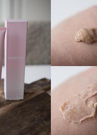 Скраб для лица ореховый от kylie skin walnut face scrub