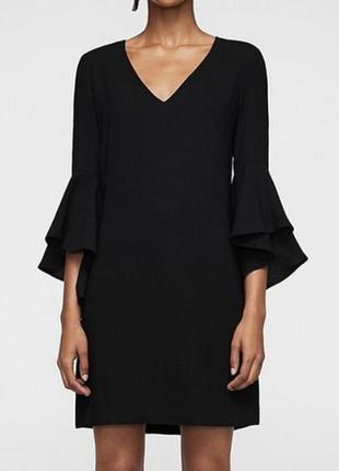 Сукня чорна рукава кльошні базова плаття чорне з воланами на рукавах базове- m,l1 фото