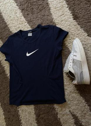 Жіноча спортивна повсякденна шикарна футболка nike vintage dri fit3 фото