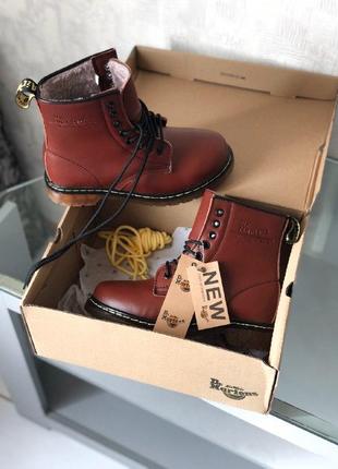 Шикарные женские зимние ботинки dr. martens 1460 cherry  с мехом5 фото