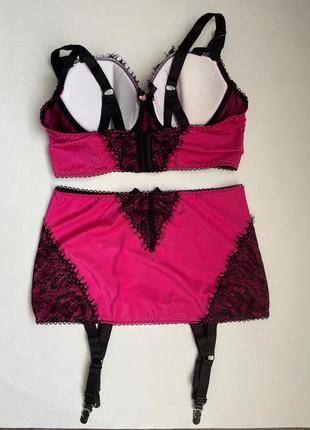 Набір: бюстгальтер і пояс для панчох