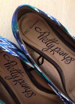 Брендовые яркие туфли балетки с лаковым носком marks & spencer6 фото