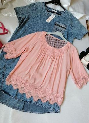 Гарна ніжна бавовняна блуза з мереживом натуральна тканина