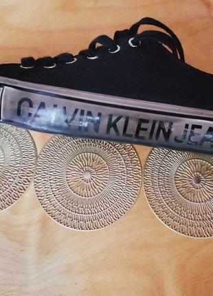 Черные брендовые кеды calvin klein, 41 размер. качественные кроссы из ткани3 фото