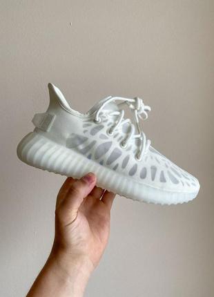 Кроссовки adidas yeezy boost1 фото