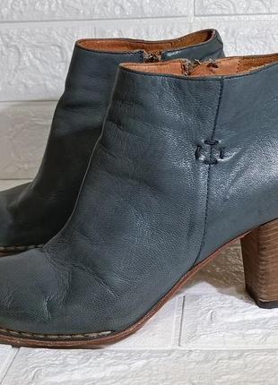 Итальянские кожаные ботинки от бренда alberto размер 39,5
