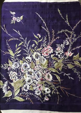 Индия. очень красивый платок в цветы из дикого тканного шелка