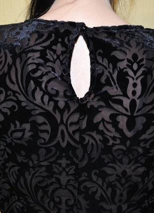 Черное короткое платье с прозрачными цветами вензелями dolce & gabbana8 фото