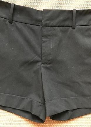 Черные шорты zara. размер м