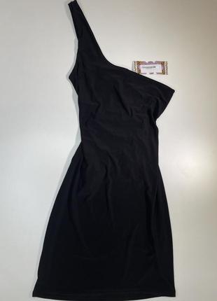 Чорна сукня міні на одне плече4 фото