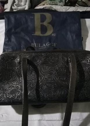 Очень красивая сумочка bulaggi
