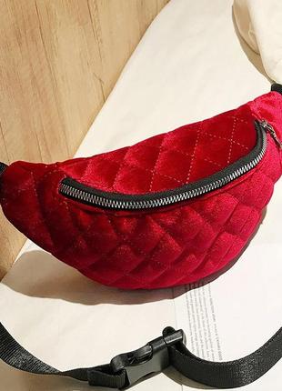 Женская поясная сумка на пояс стеганая бархатная красная