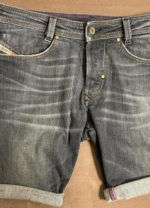 Diesel джинсові шорти ідеальні в стані нових італія оригінал!