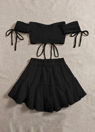 Костюм женский черный однотонный топ короткий на затяжках юбка на высокой посадке качественный стильный2 фото