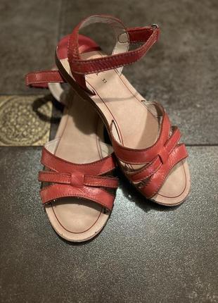 Босоніжки zara, 22 см.устілка