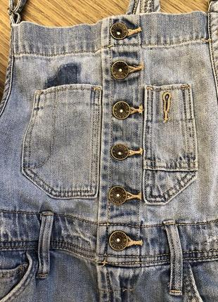 Джинсовый комбинезон, шорты джинсовые на девочку 8-9 лет3 фото