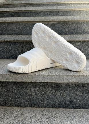 Сланці adidas yeezy adilette slides white2 фото