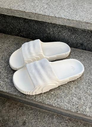 Сланці adidas yeezy adilette slides white1 фото