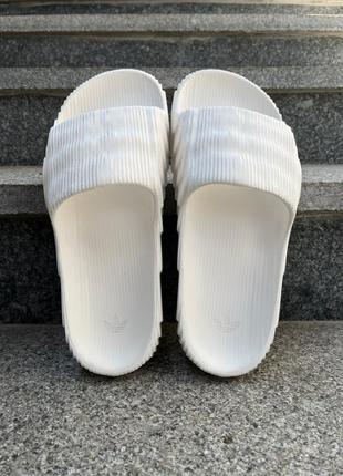 Сланцы adidas yeezy adilette slides white3 фото