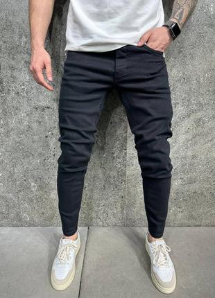 Мужские джинсы черного цвета