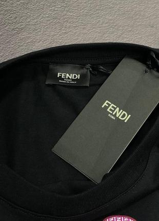 Женская футболка fendi5 фото