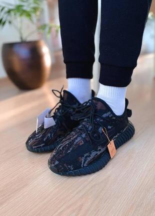 Мужские и женские кроссовки   adidas yeezy boots 350  адидас изи буст5 фото