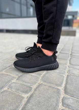 Кросівки чоловічі   adidas yeezy boost 350 v2 black 2