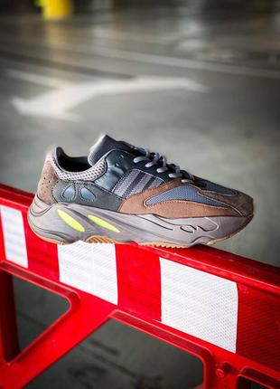 Мужские и женские кроссовки   adidas yeezy boost 700 v1  адидас изи буст3 фото